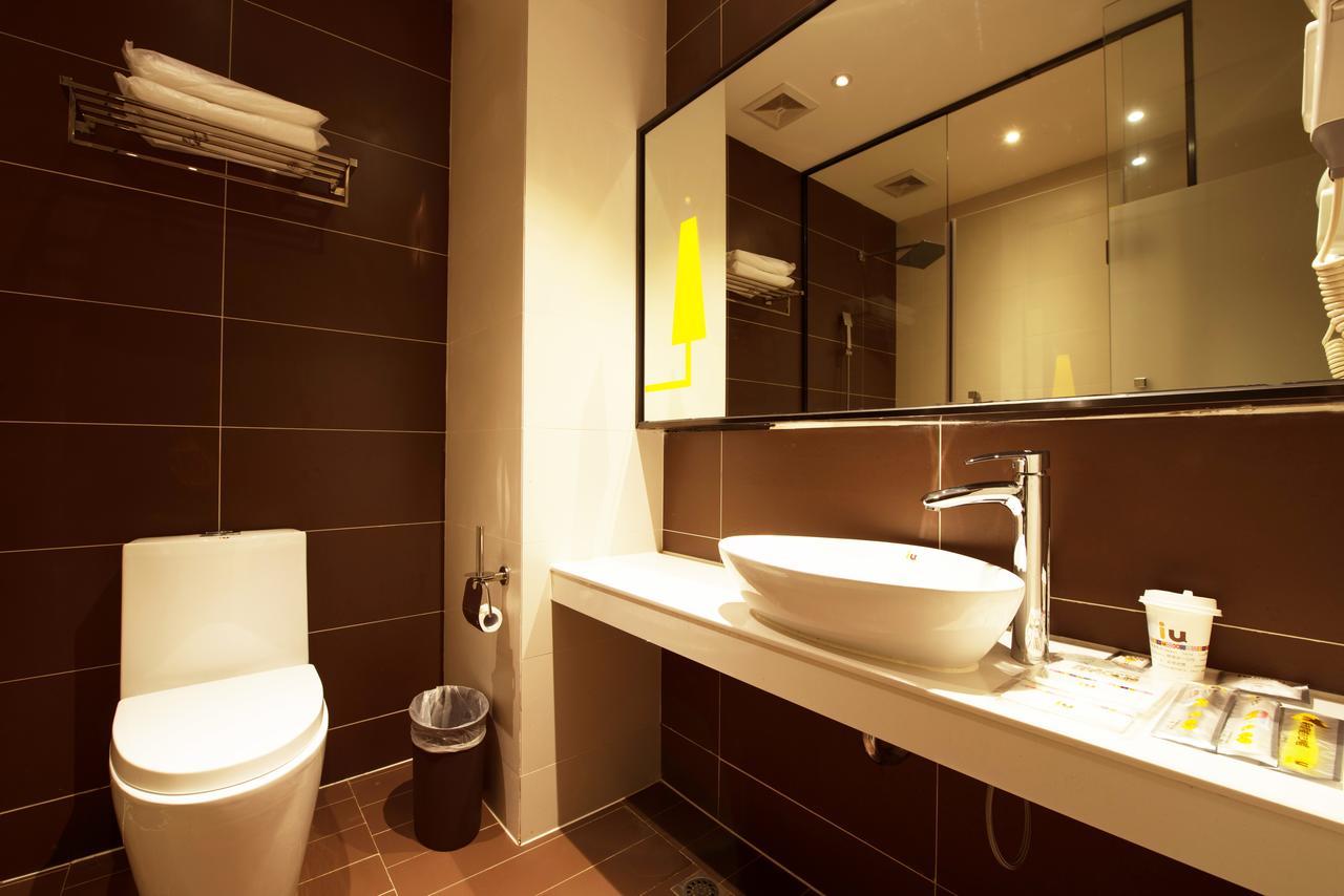 Iu Hotel Tianjin Binjiang Walking Street Exterior photo