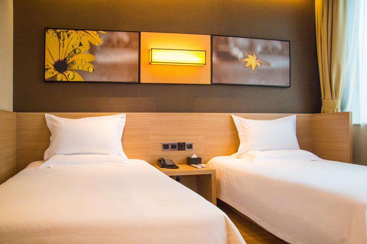 Iu Hotel Tianjin Binjiang Walking Street Exterior photo
